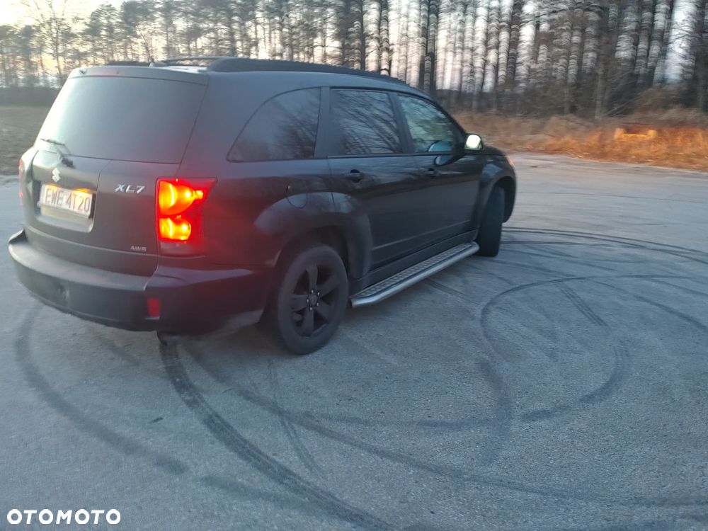 Suzuki XL7 - 15