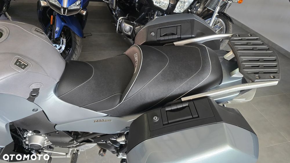 Kawasaki GTR - 9
