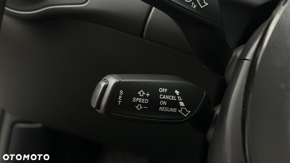 Audi A4 Avant 2.0 TDI DPF clean diesel S line Sportpaket - 34