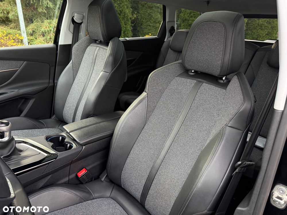 Peugeot 5008 1.5 BlueHDi Allure S&S - 27