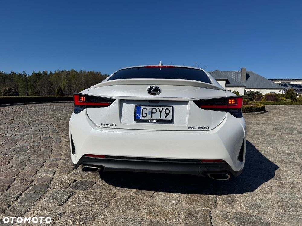 Lexus RC 300 - 8