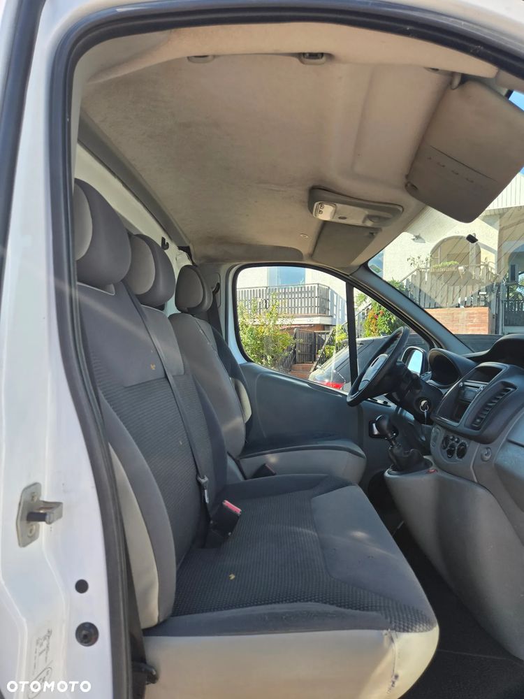 Opel VIVARO - 13