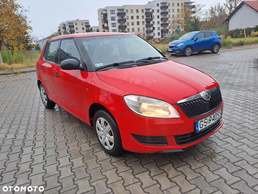 Skoda Fabia 2014 photo 2