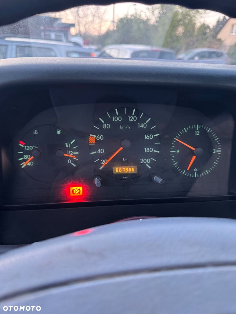 Mercedes-Benz Sprinter - 21