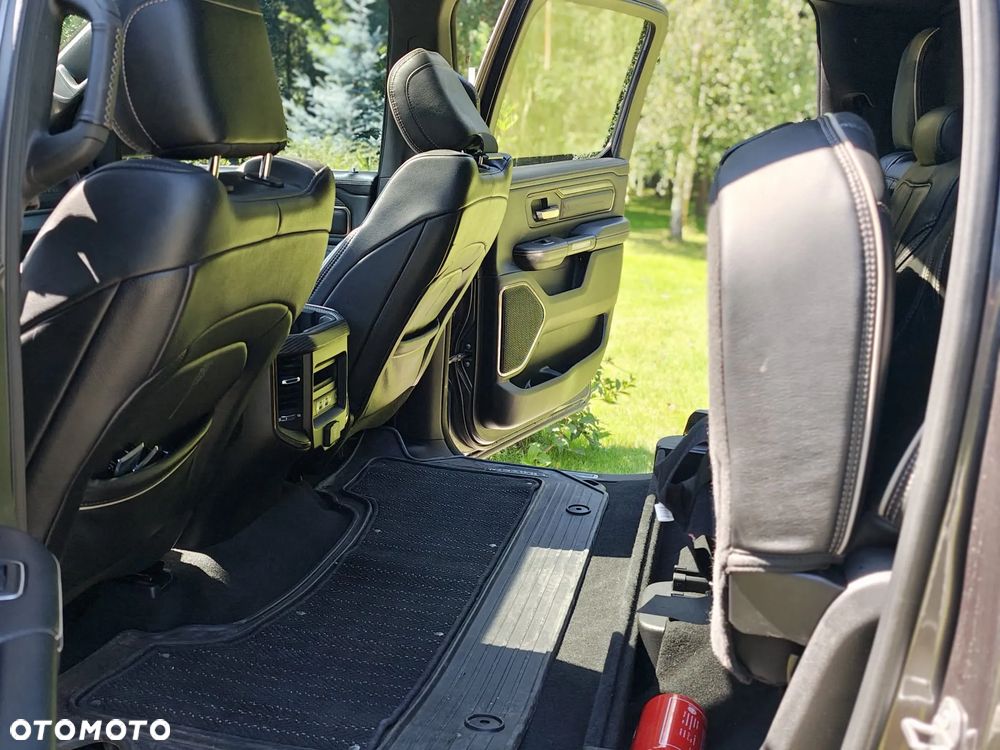 Dodge RAM 5.7 4x4 - 23