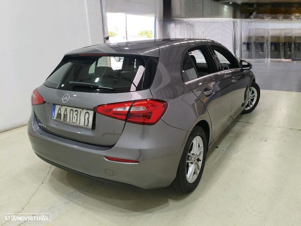 Mercedes-Benz A 180 d Progressive - 4