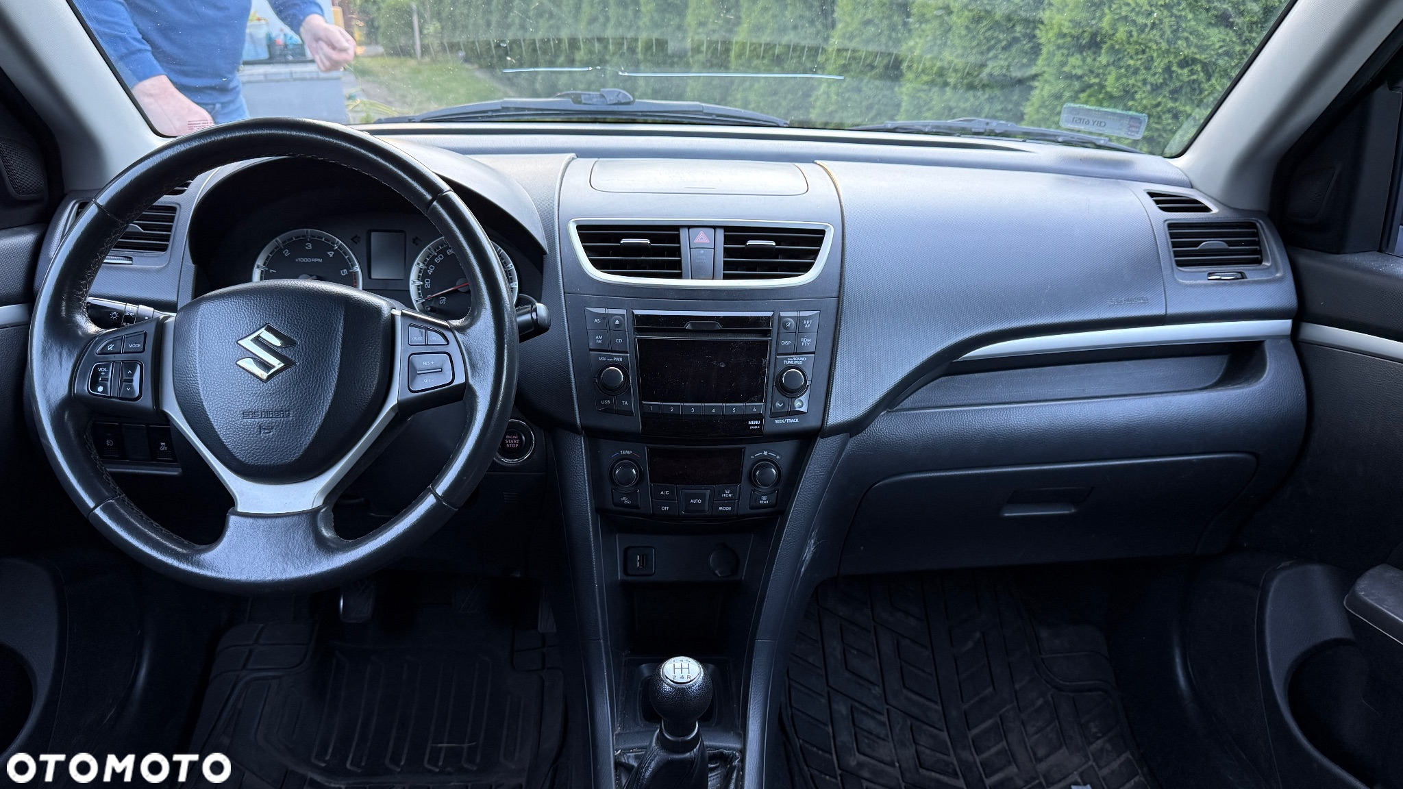 Suzuki Swift 1.3 DDiS 16v GLX DPF - 10