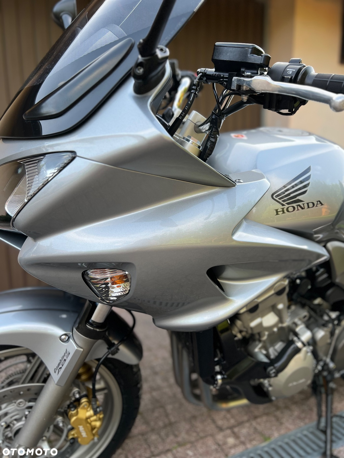 Honda CBF - 18