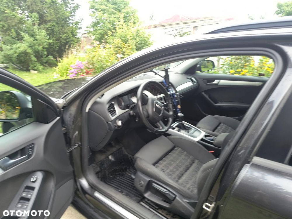 Audi A4 Avant - 11