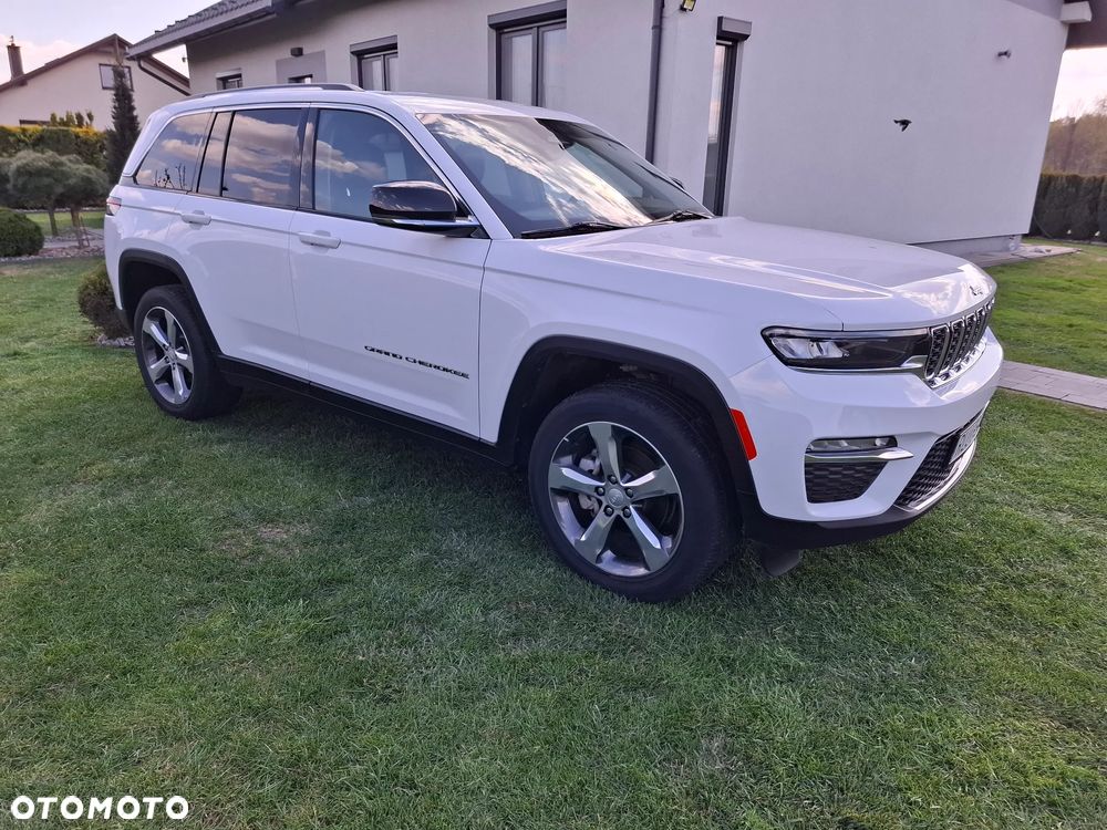 Jeep Grand Cherokee - 15