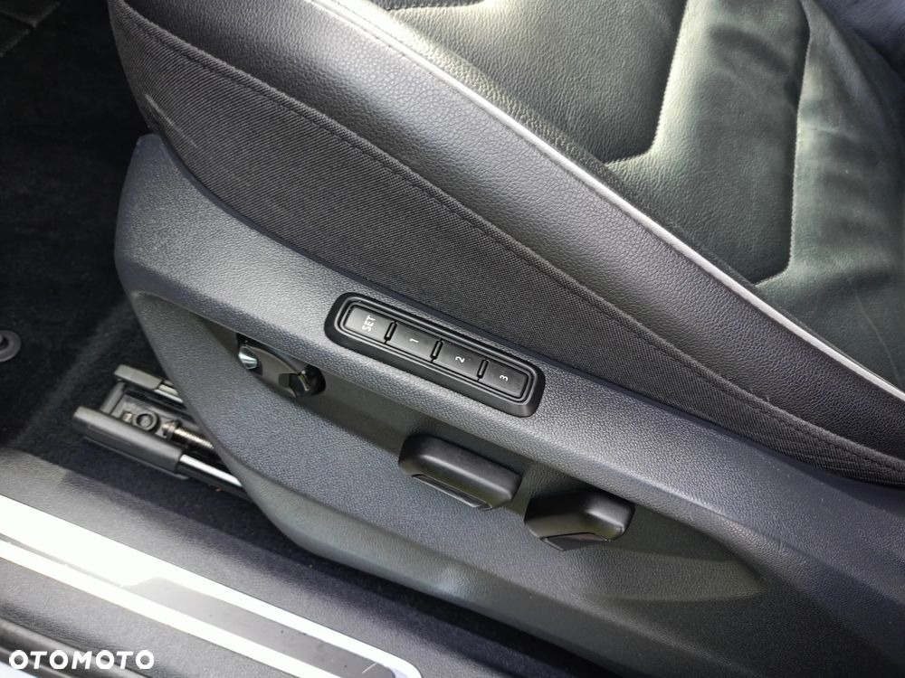 Volkswagen Tiguan Allspace 2.0 TDI SCR 4Motion DSG Highline - 12