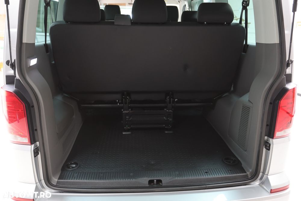 Volkswagen Caravelle LR Highline DSG - 30