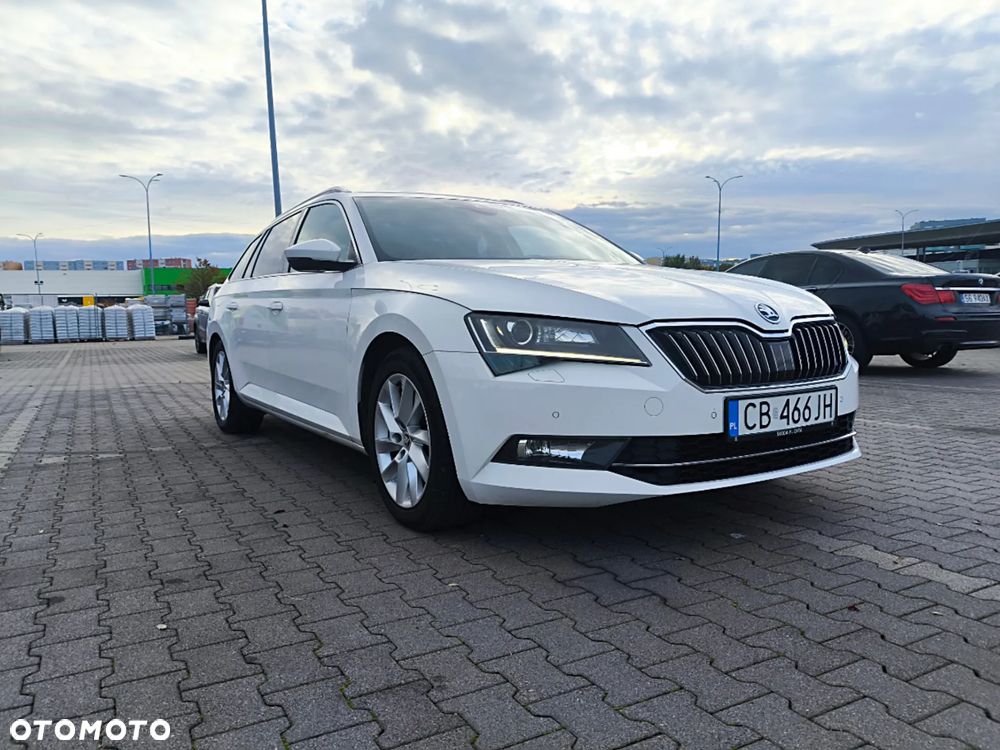 Skoda Superb 2.0 TDI 4x4 Style DSG - 2