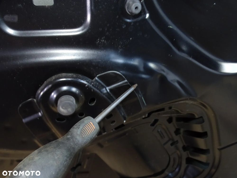 MASKA POKRYWA SILNIKS VOLVO EX30 ORYGINAŁ - 7