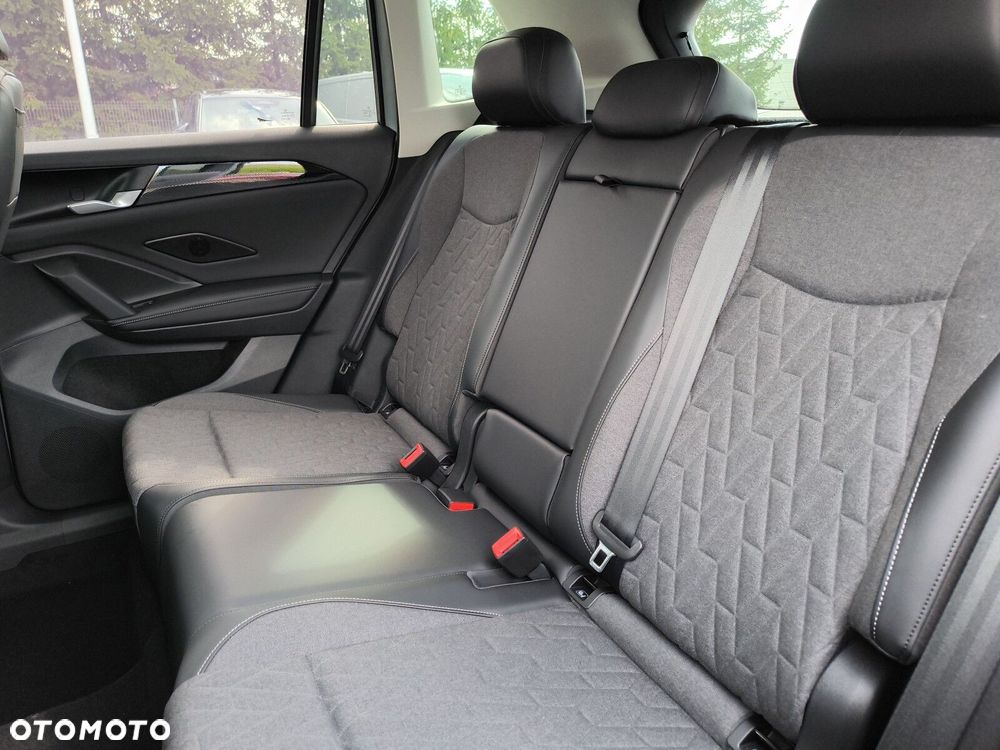 Volkswagen Tiguan - 18