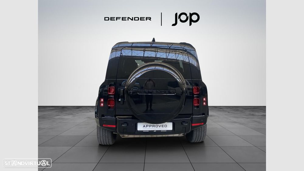 Land Rover Defender 2.0 P300e 110 AWD X-Dynamic SE - 4