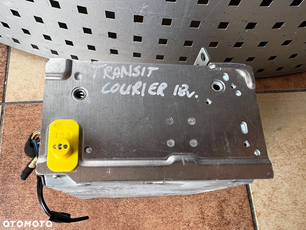 RADIO NAWIGACJA WYŚWIETLACZ EKRAN MODUŁ FORD COURIER LIFT JT76-18C815-HD  JT76-18B955-GA GU5T-14G371-AGB CENA ZA ZESTAW - 8