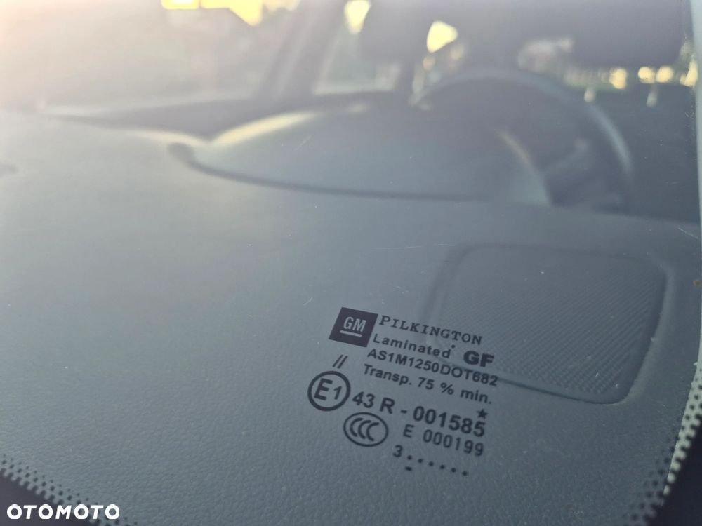 Opel Astra 1.6 Style - 33