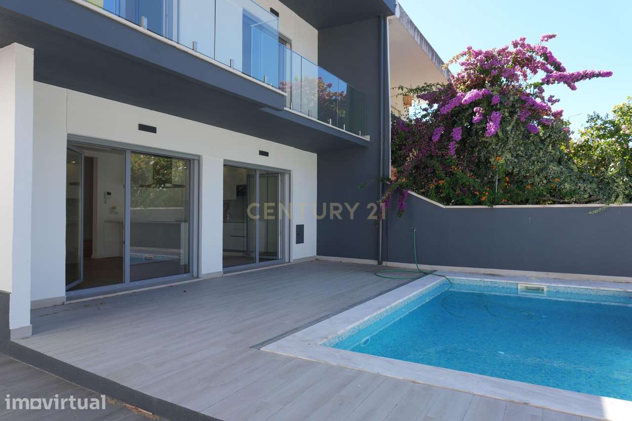 Luxuosa Moradia Nova na Costa da Caparica, Almada - Grande imagem: 3/30