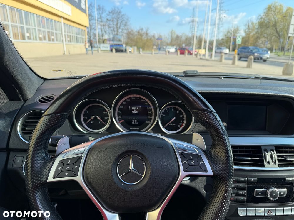 Mercedes-Benz Klasa C 63 AMG 7G-TRONIC - 16