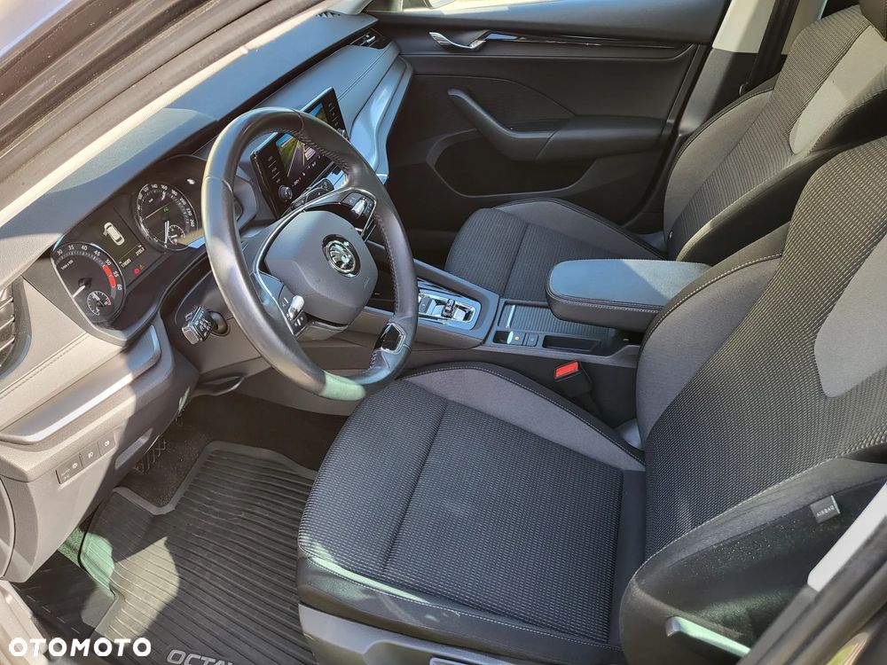 Skoda Octavia 2.0 TDI Ambition DSG - 35