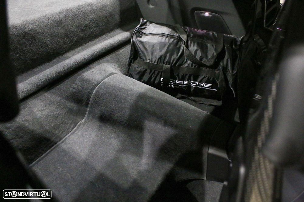 Porsche 911 (992) GT3 Touring Package - 25