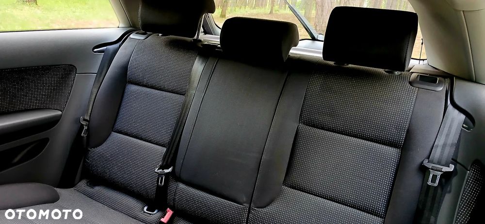 Audi A3 3-drzwiowe 1.6 Attraction - 10