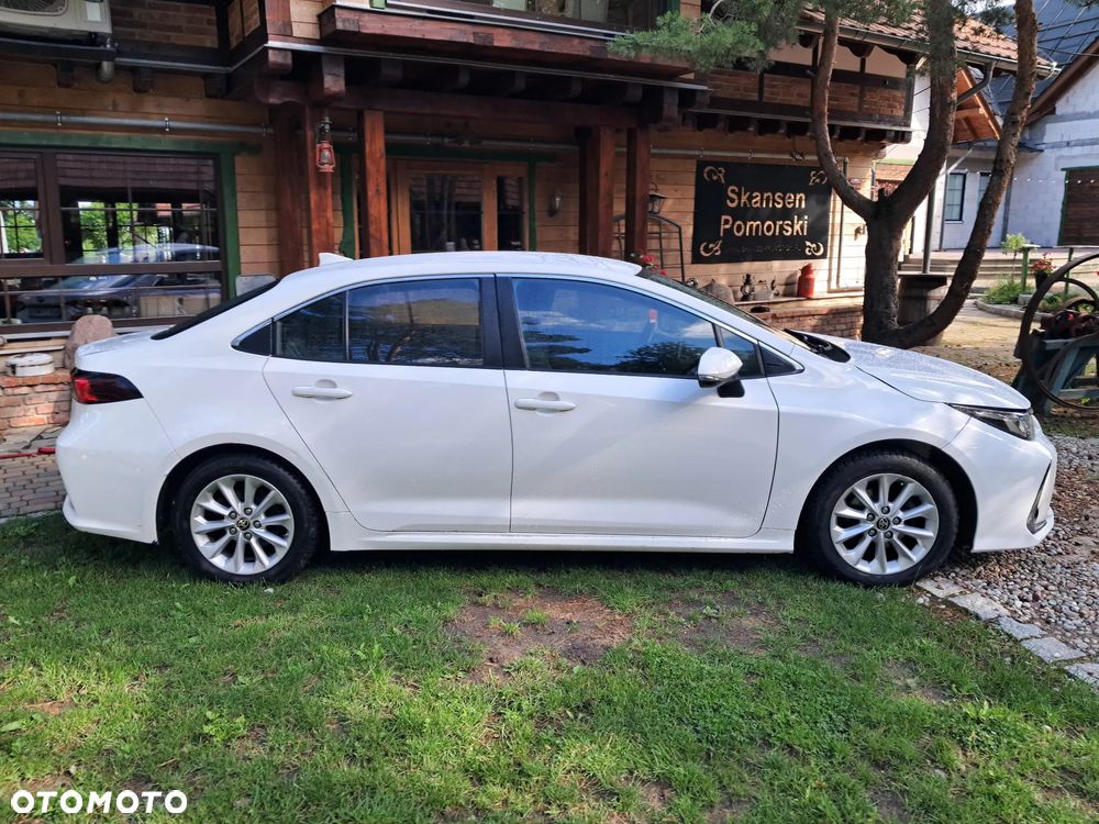 Toyota Corolla - 10