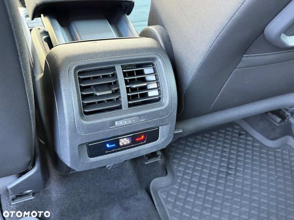 Volkswagen Touran 1.5 TSI EVO Highline DSG - 17