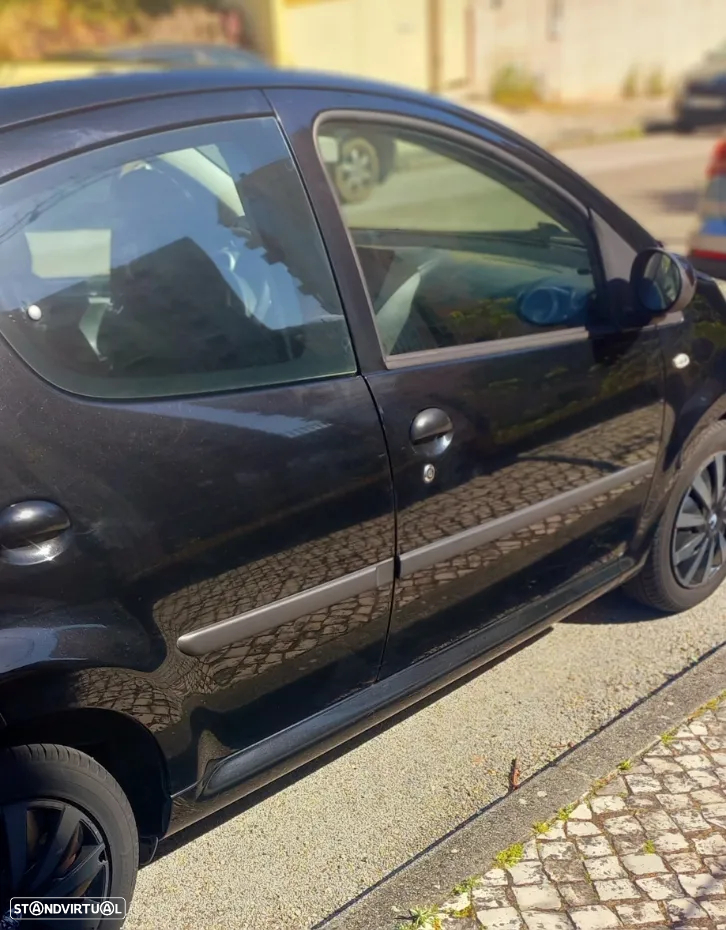 Peugeot 107 1.0 Urban - 2