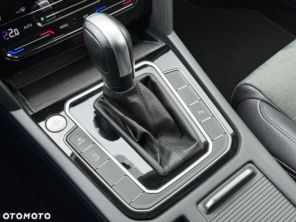Volkswagen Passat 2.0 TSI Elegance DSG - 21
