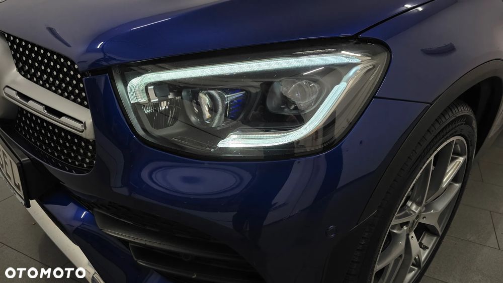 Mercedes-Benz GLC 300 d 4Matic 9G-TRONIC AMG Line Plus - 15