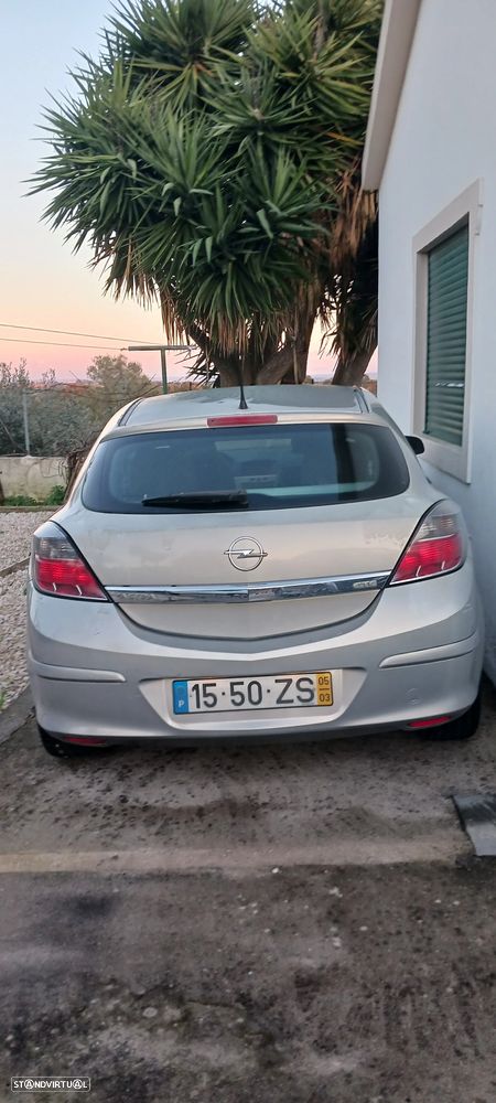 Opel Astra GTC 1.7 CDTI - 2