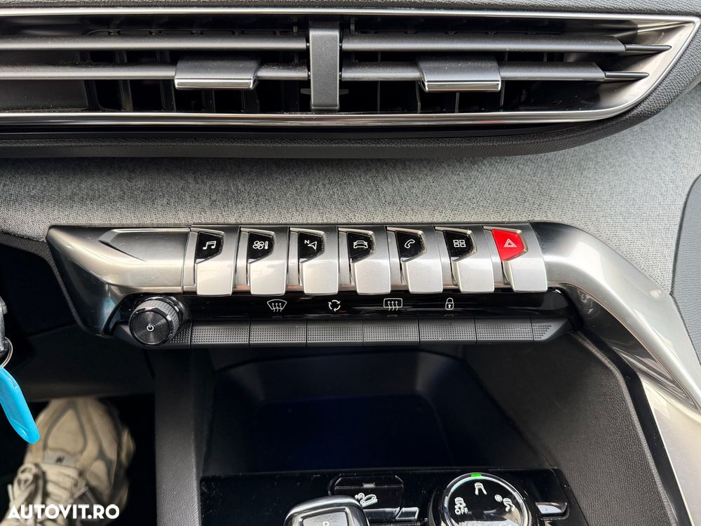 Peugeot 3008 BlueHDi 130 Stop & Start EAT8 Crossway - 16