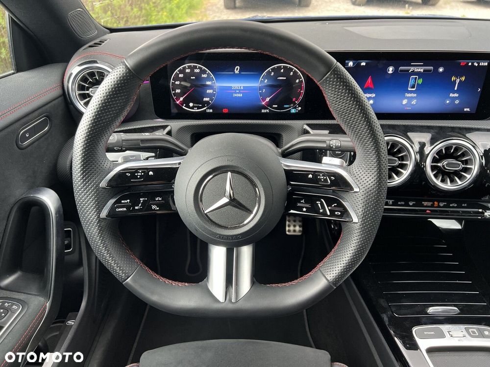 Mercedes-Benz CLA - 11