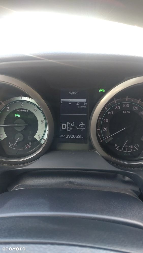Toyota Land Cruiser - 2