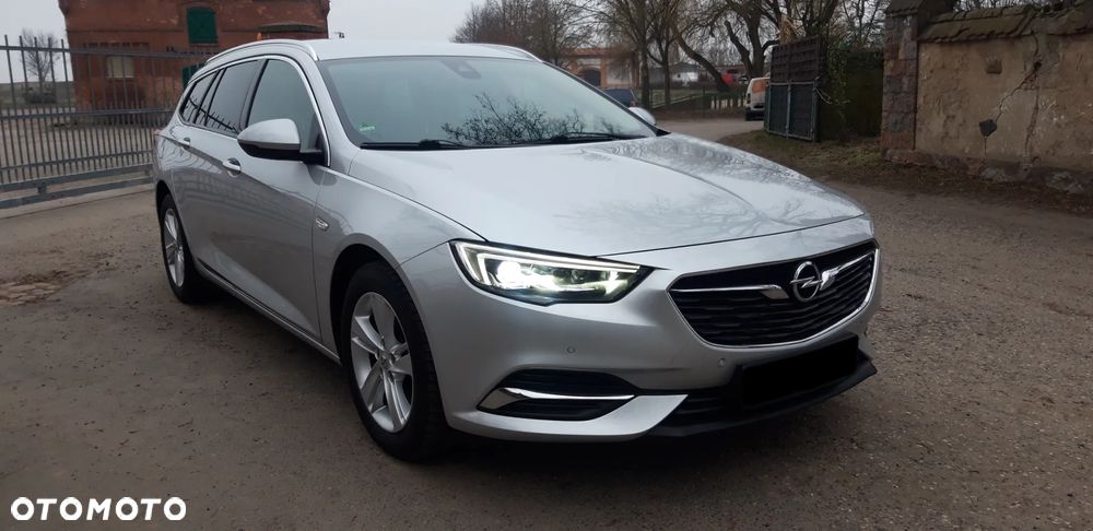 Opel Insignia - 1
