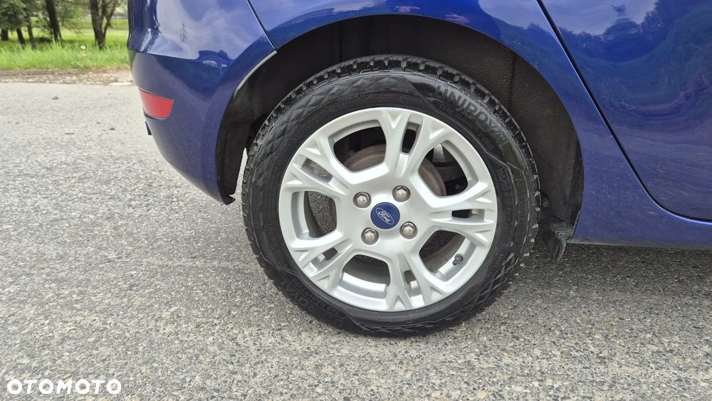 Ford Fiesta 1.25 Titanium EU6 - 13