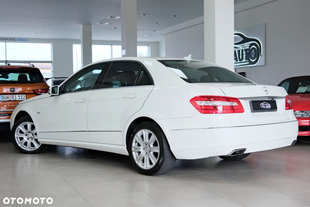 Mercedes-Benz Klasa E 350 CDI DPF BlueEFFICIENCY 7G-TRONIC Avantgarde - 10