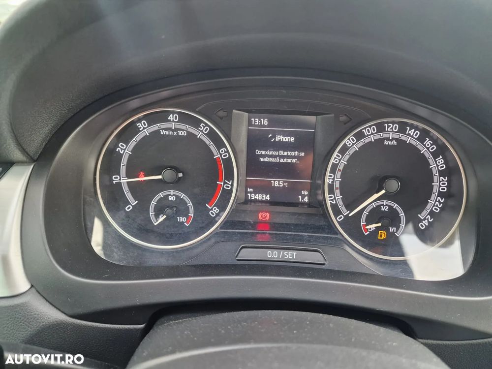 Skoda RAPID 1.0 TSI Style - 16