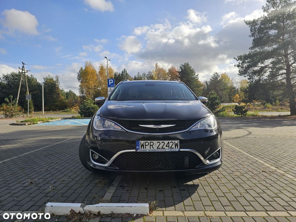 Chrysler Pacifica - 13