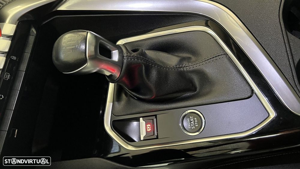 Peugeot 3008 1.2 PureTech Active Pack - 29