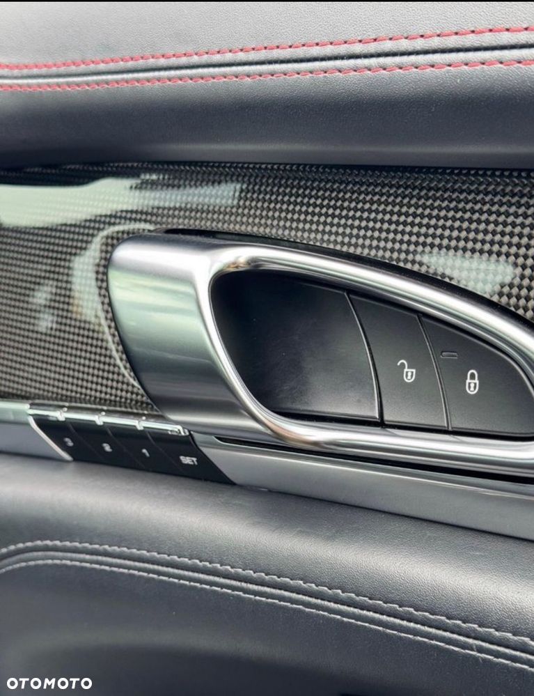 Porsche Panamera - 13