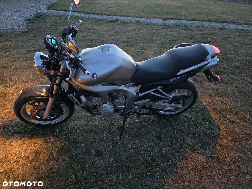 Yamaha FZ6 - 13