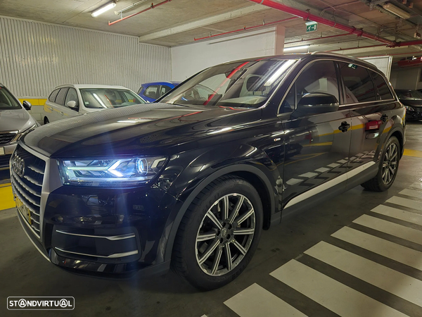 Audi Q7 3.0 TDI quattro S-line Tiptronic 7L