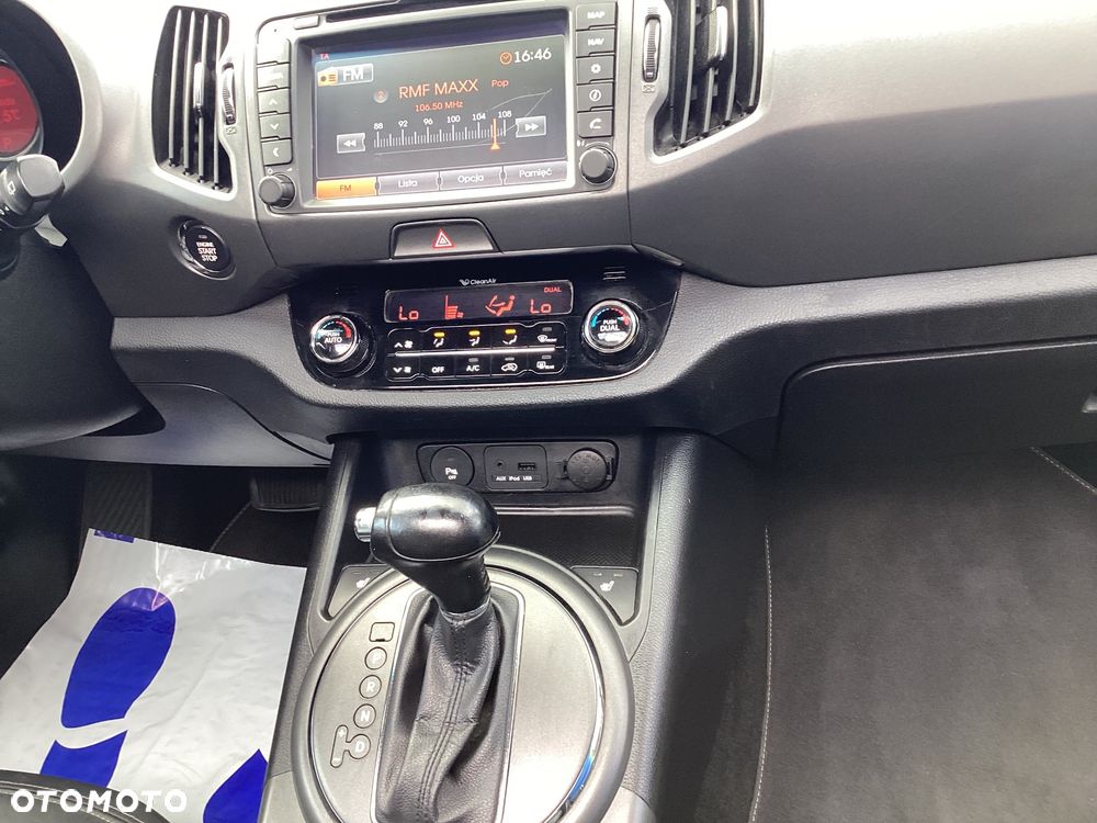 Kia Sportage 2.0 CVVT 4WD Automatik Spirit - 33