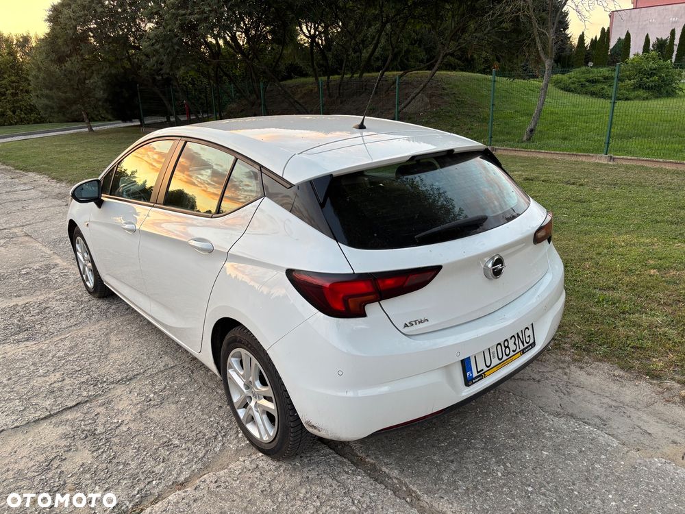 Opel Astra 1.2 T Elegance S&S - 9