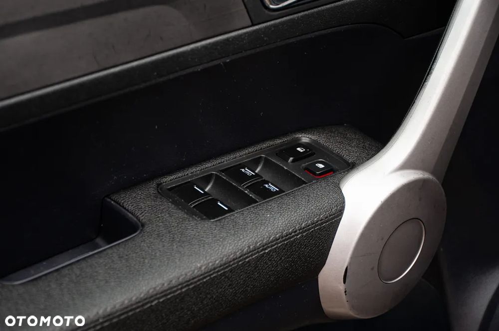 Honda CR-V 2.0i Executive - 34