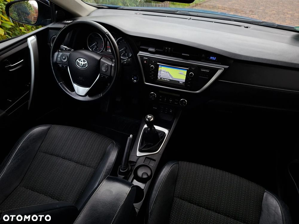 Toyota Auris 1.6 Valvematic Executive - 18