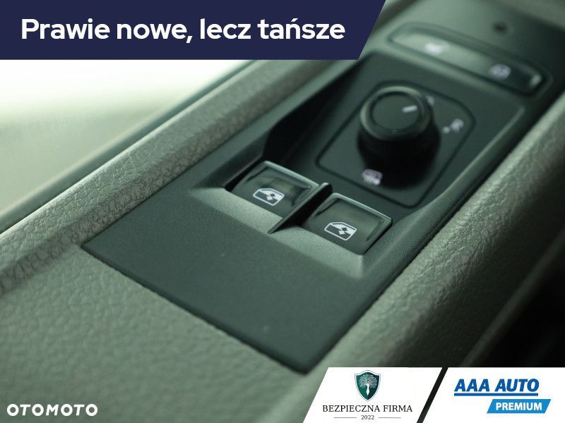 Volkswagen transporter - 12